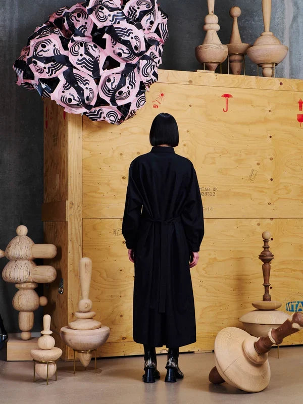 Love You langes Hemdkleid aus Wolle mit Tailliergürtel – Produktbild 4